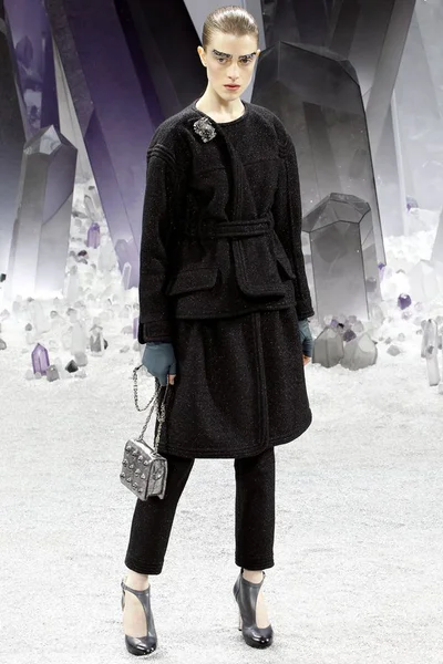 Look 9